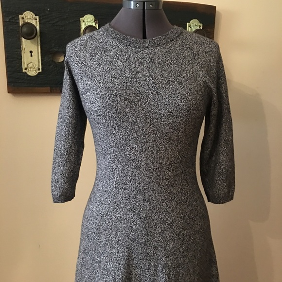 Sunday Best Aritzia Tolle Sweater Dress Sz L - Picture 5 of 15